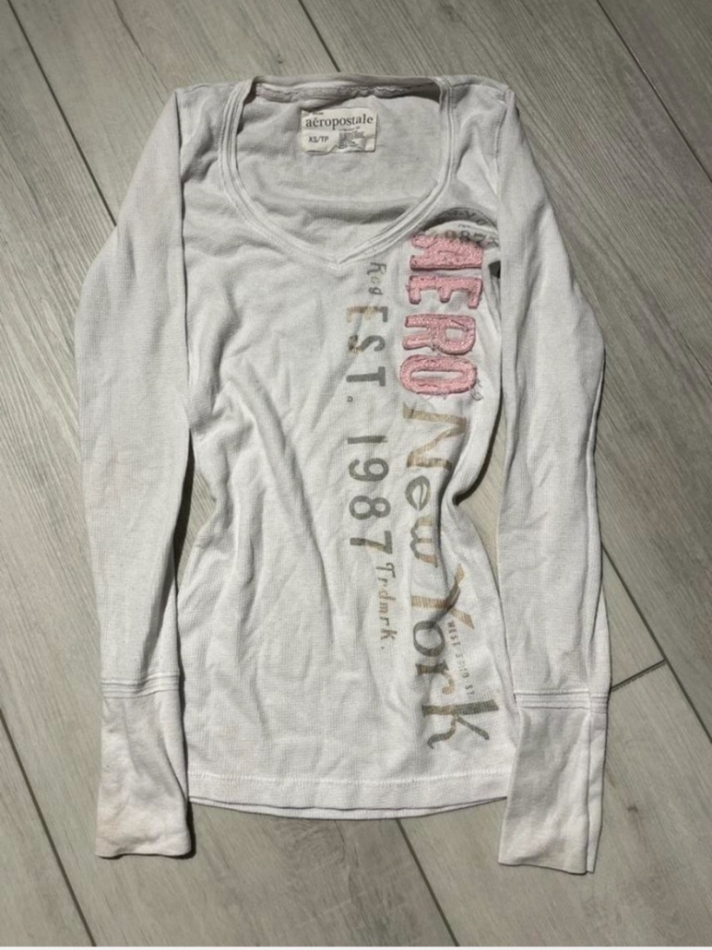 Vintage Aeropostale Pink and White and Gold Y2K Long Sleeve XS